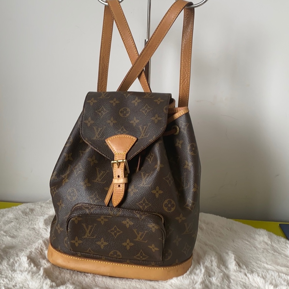 ⭐️SOLD on IG⭐️Louis Vuitton Montsouris MM - Picture 1 of 13